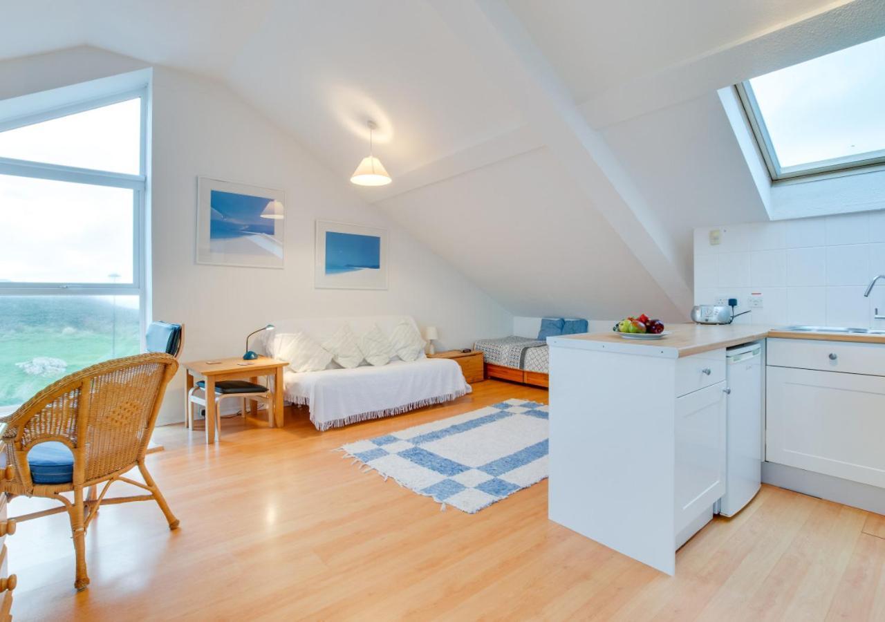 48 St Nicholas Court St Ives  Exterior photo